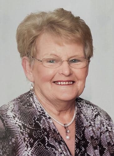 Finnegan, Joan (née Christie),